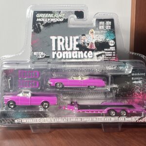 Greenlight Collectibles 1:64 Hollywood Hitch and Tow Series 13 - True Romance Clarence y Alabama Eldorado Convertible 1974 con 1972 C30
