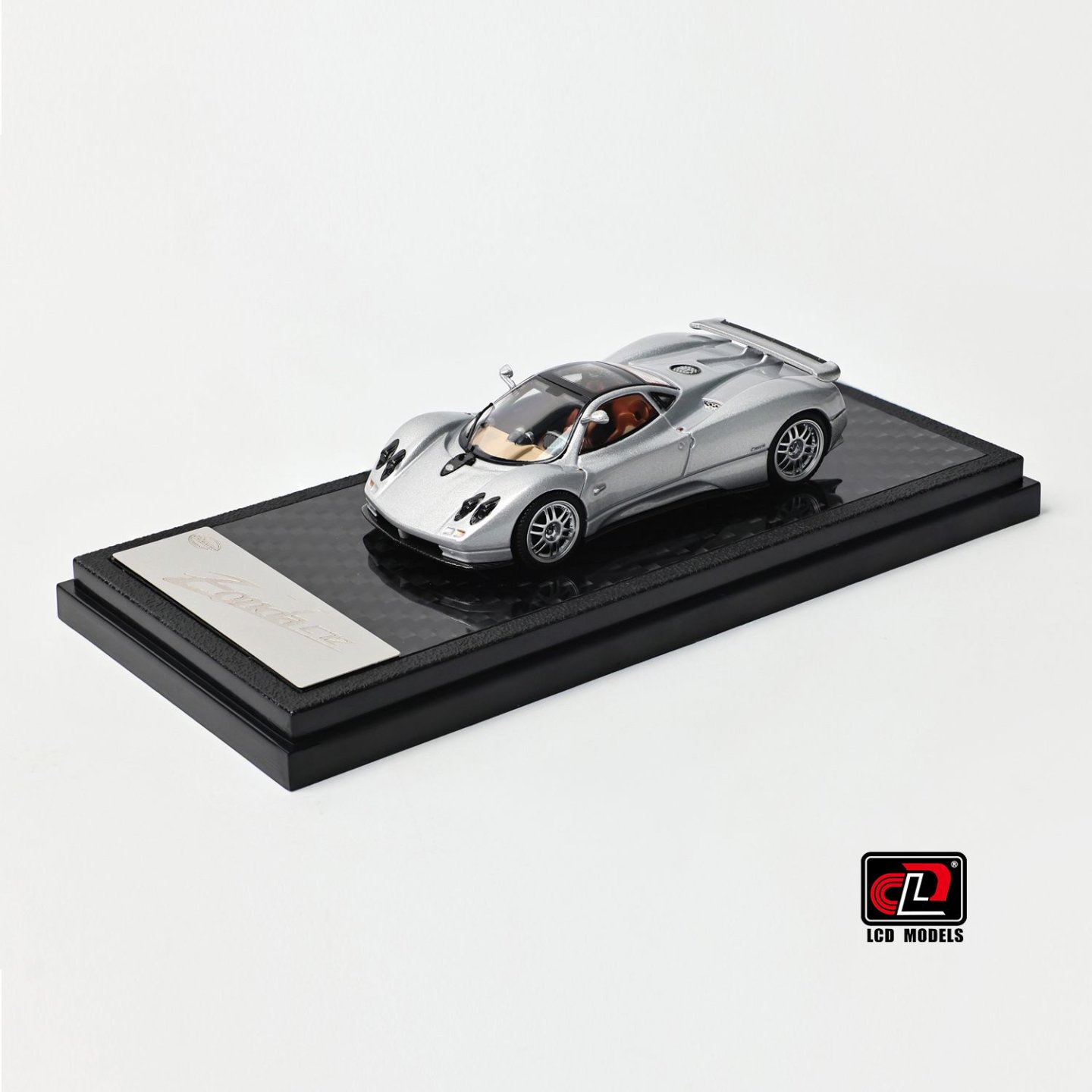 *PREORDEN* LCD 1:64 Pagani Zonda Plata