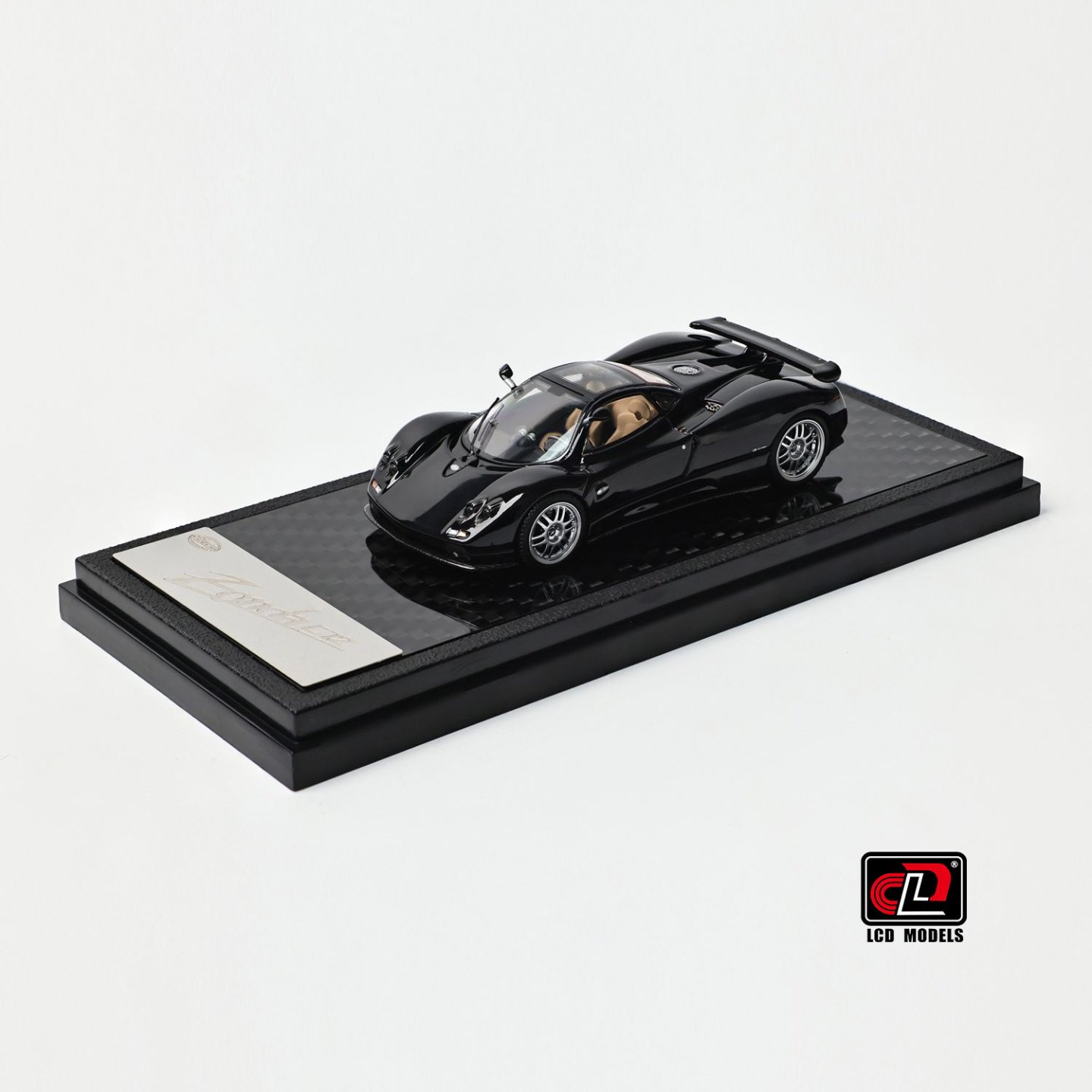 *PREORDEN* LCD 1:64 Pagani Zonda Negro