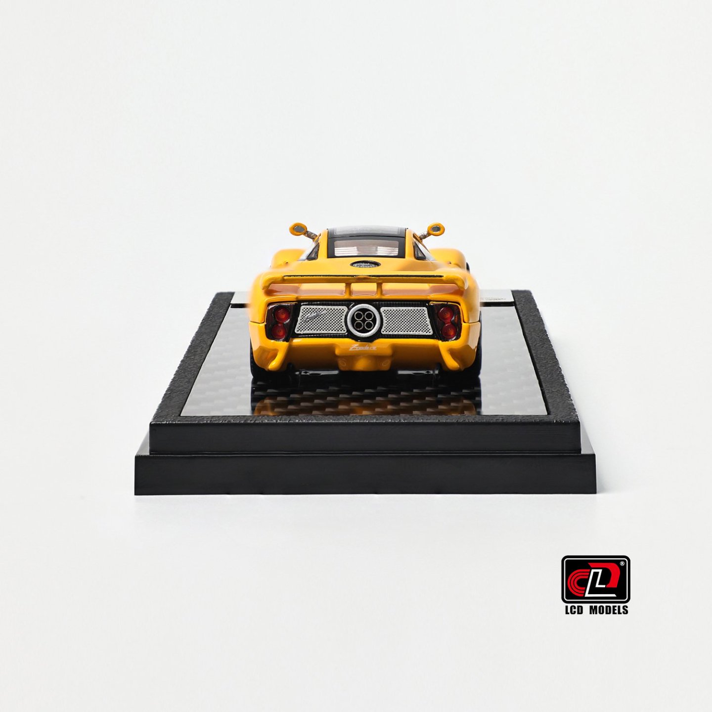 *PREORDEN* LCD 1:64 Pagani Zonda Amarillo - Imagen 3
