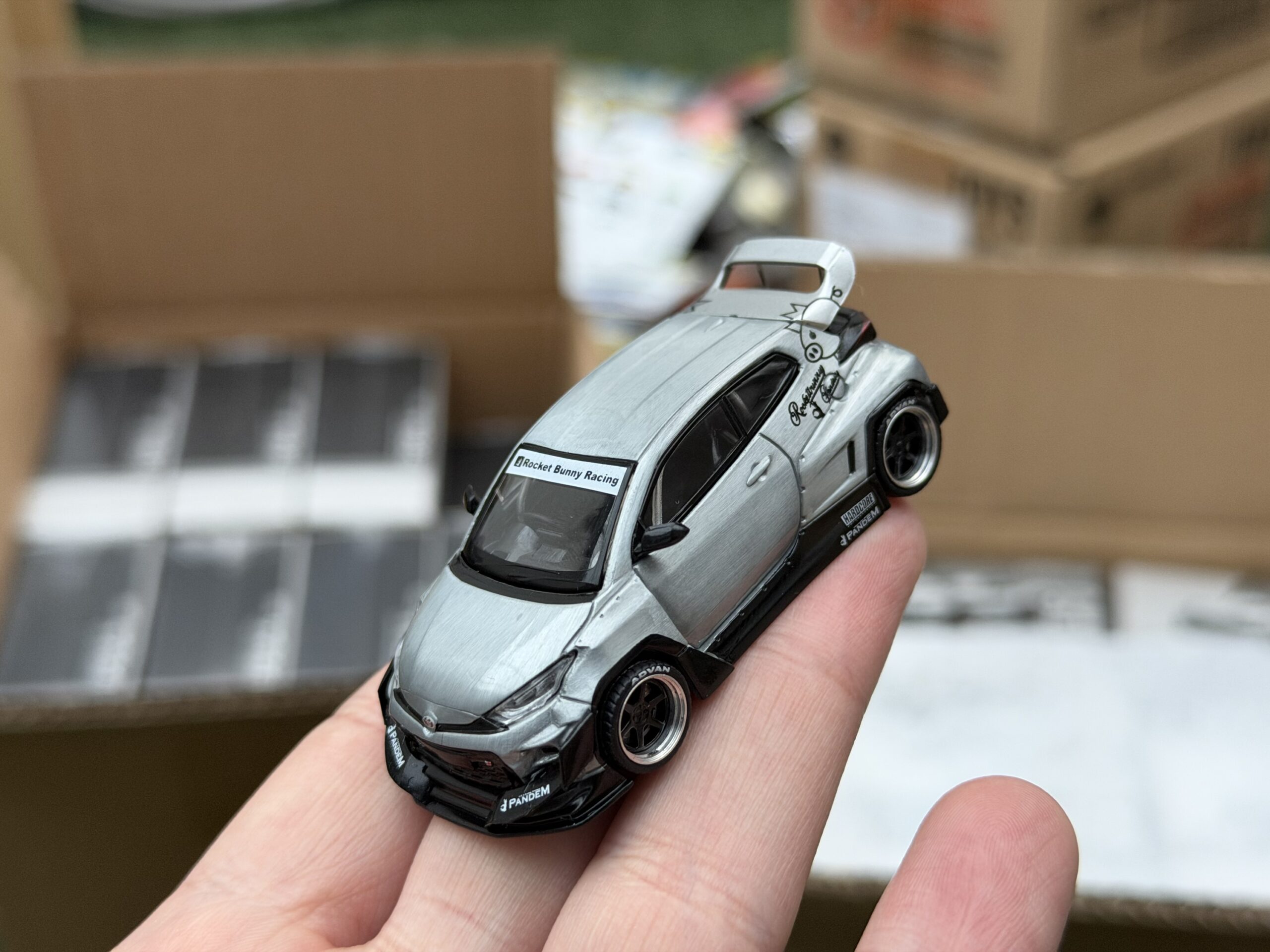 POPRACE 1/64 PANDEM GR YARIS RAW MATERIAL - Imagen 7