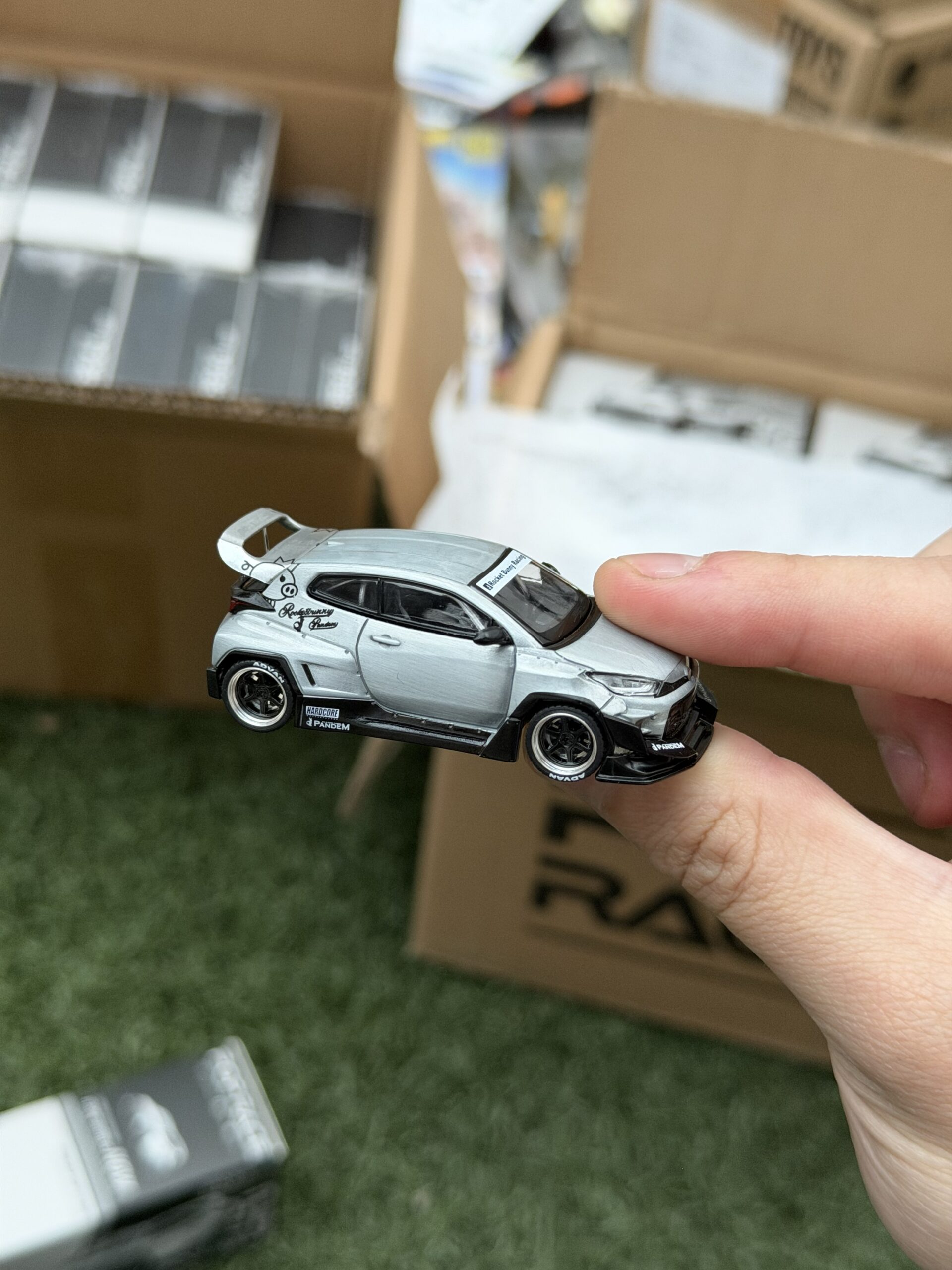 POPRACE 1/64 PANDEM GR YARIS RAW MATERIAL - Imagen 8