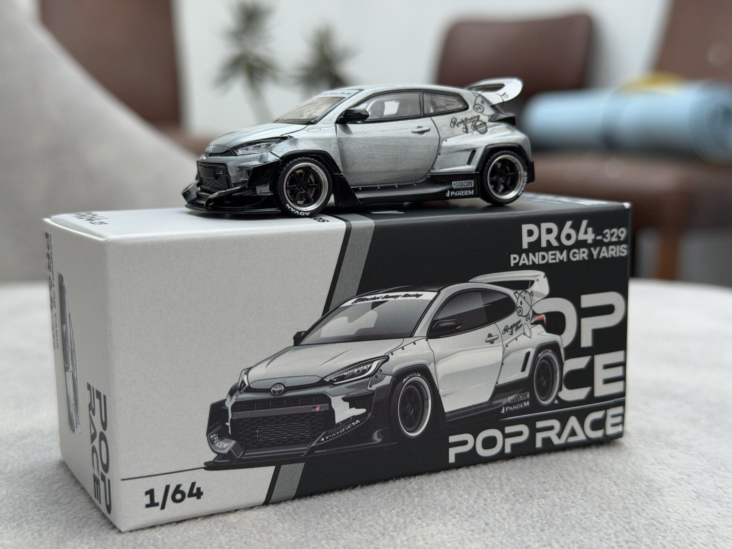 POPRACE 1/64 PANDEM GR YARIS RAW MATERIAL - Imagen 4