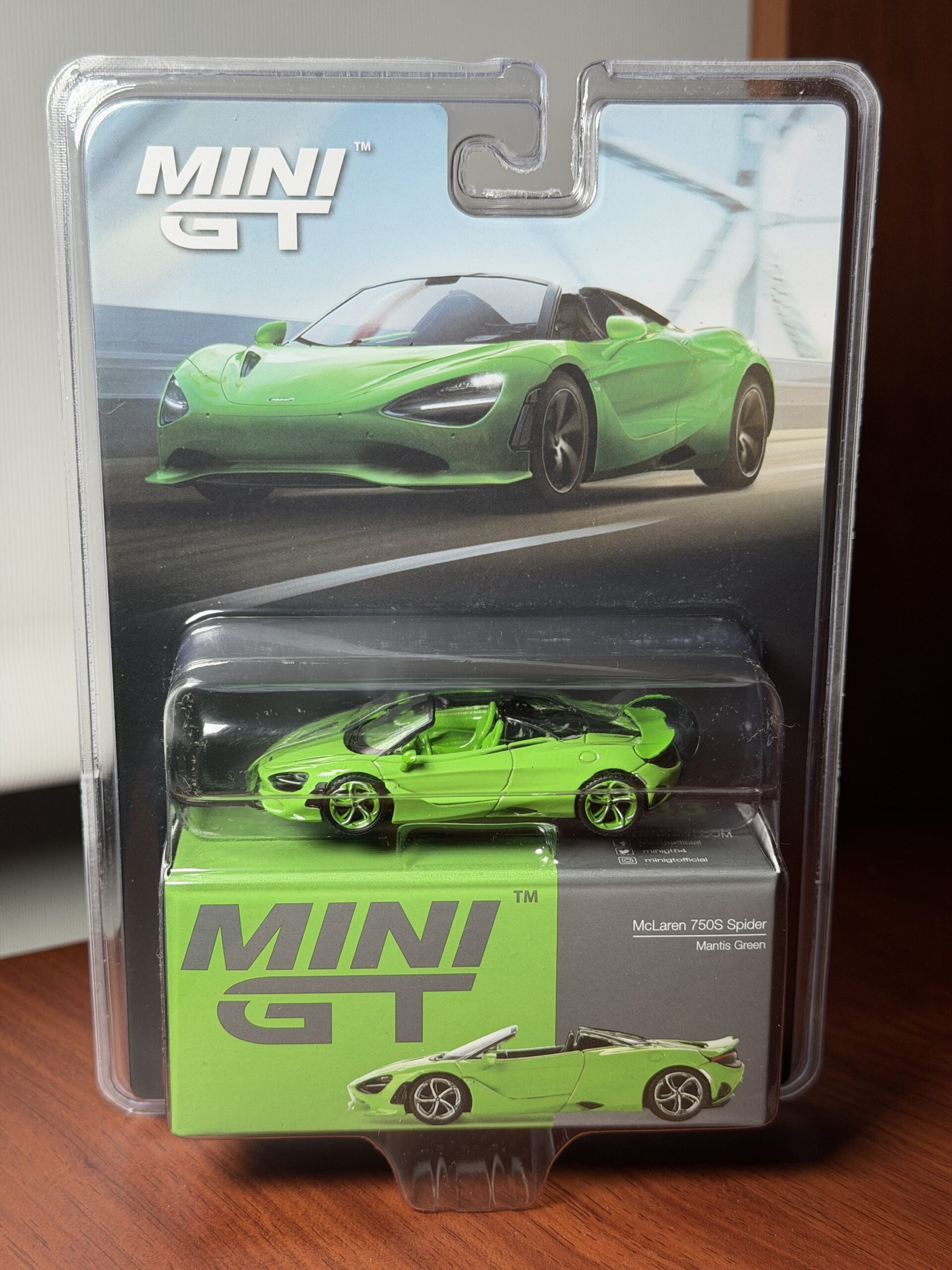 *CHASE* Mini GT 1:64 McLaren 750S Spider – Mantis Green