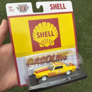 M2 Machines 1:64 1970 Chevrolet Camaro Z/28 RS "Shell Oil"