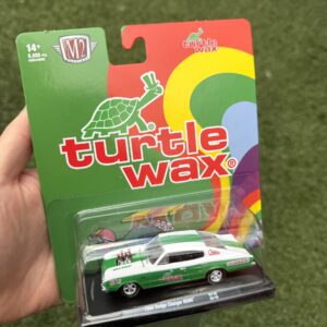 M2 Machines 1:64 1966 Dodge Charger HEMI