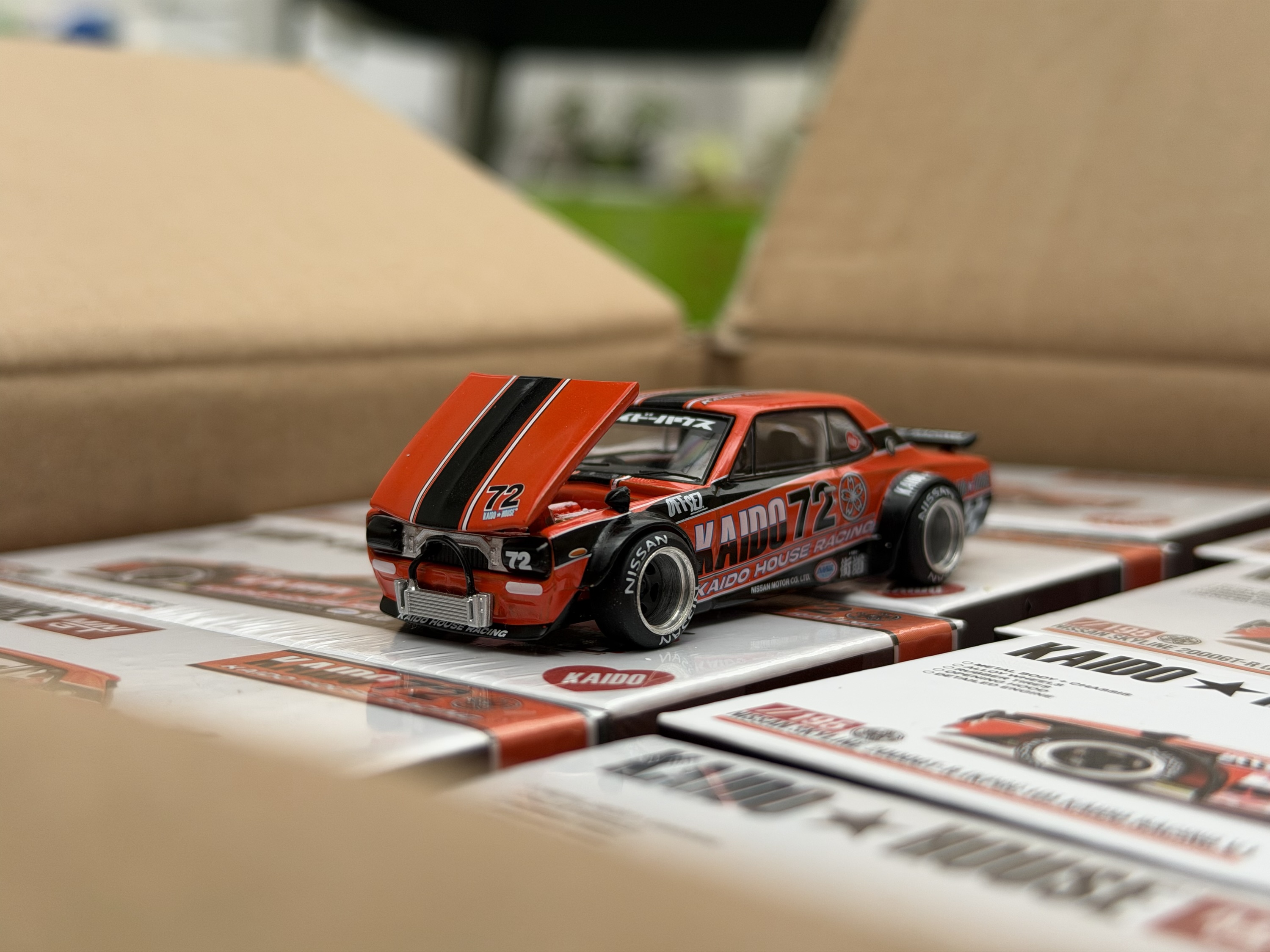 Kaido House x Mini GT 1:64 Nissan Skyline 2000GT-R (KPGC10) Kaido Racing V1