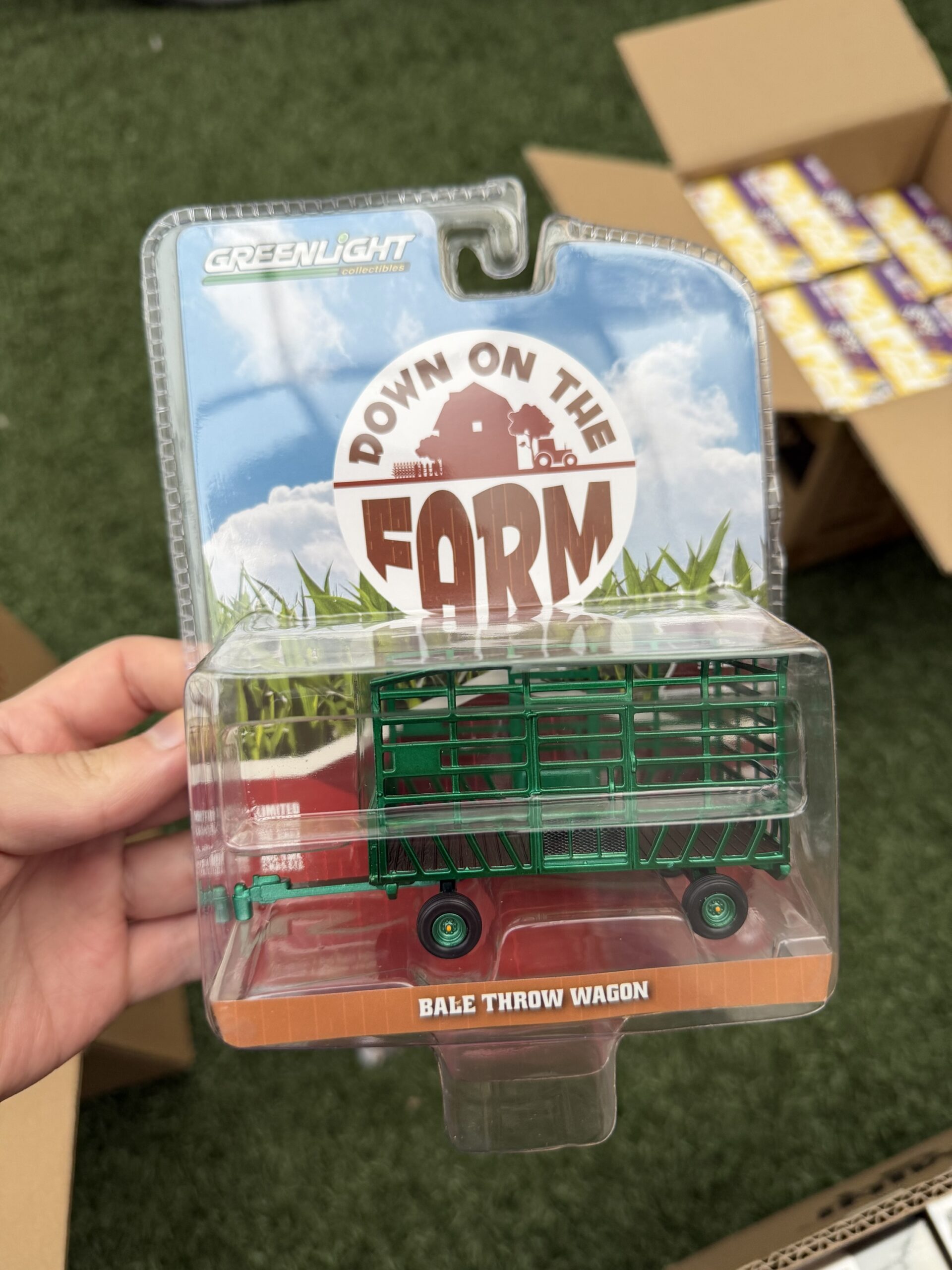*CHASE* Greenlight 1:64 Bale Throw Wagon