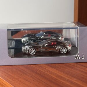 MJ Model 1:64 Aston Martin One77 Cromado