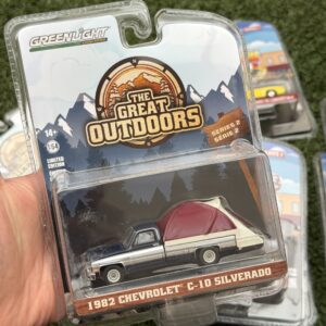 Greenlight 1:64 1982 Chevrolet C10 Silverado