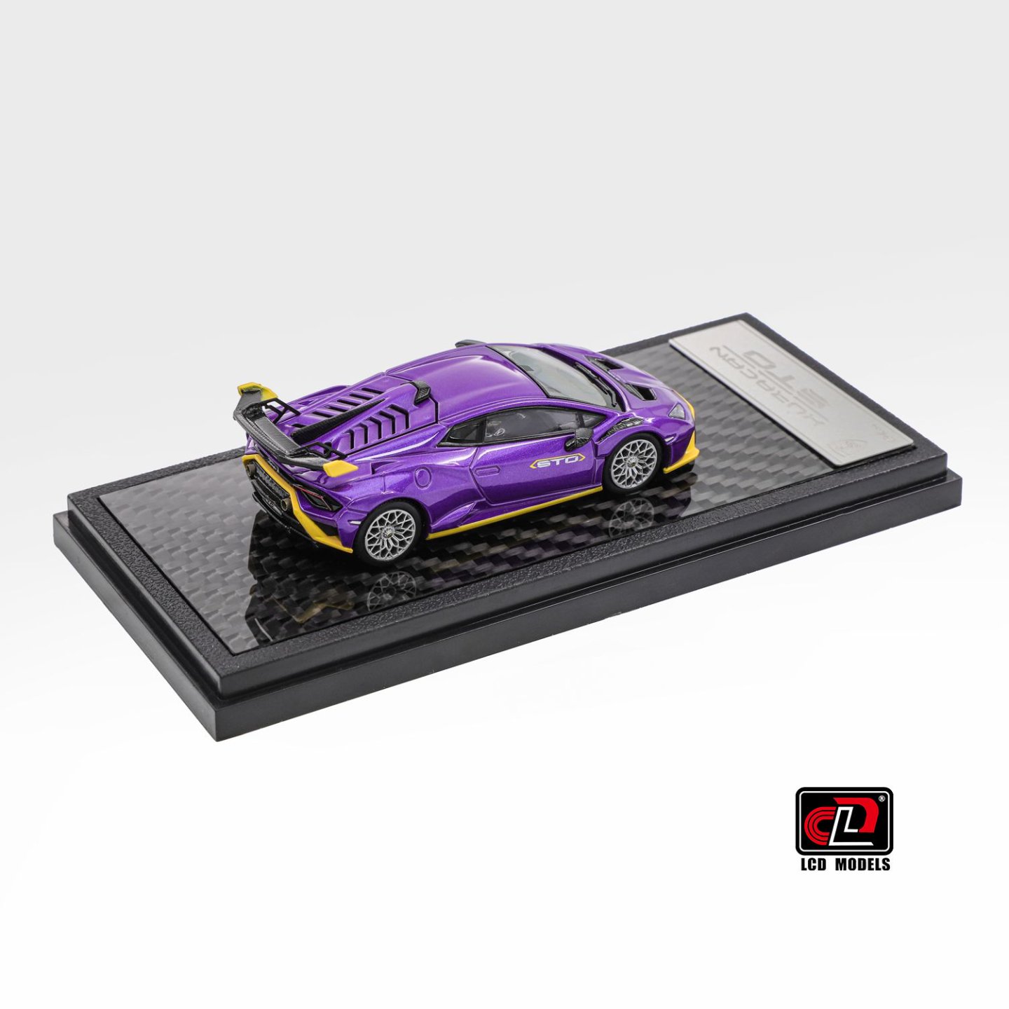 LCD 1:64 Lamborghini Huracan STO Morado - Imagen 18