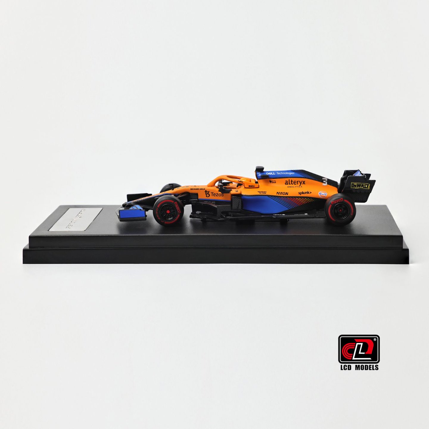 *PREORDEN* LCD 1:64 McLaren F1 Formula Racing MCL35 - Imagen 2