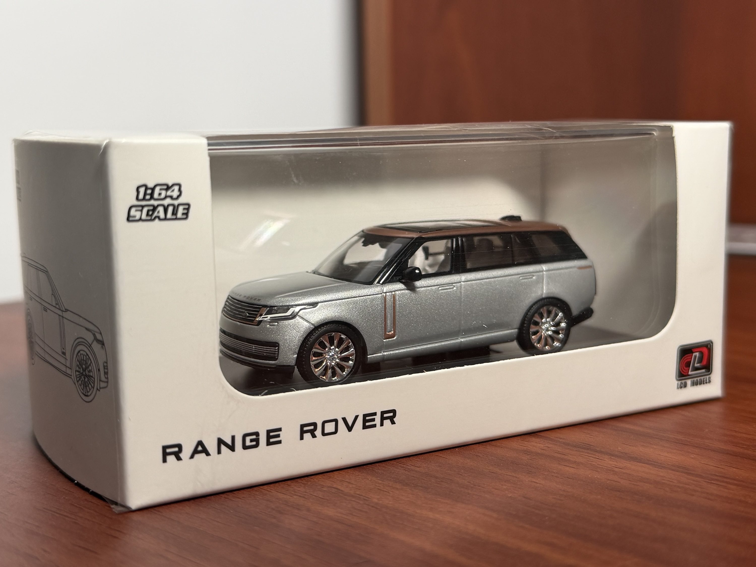LCD 1:64 LAND ROVER RANGE ROVER Plata 2022