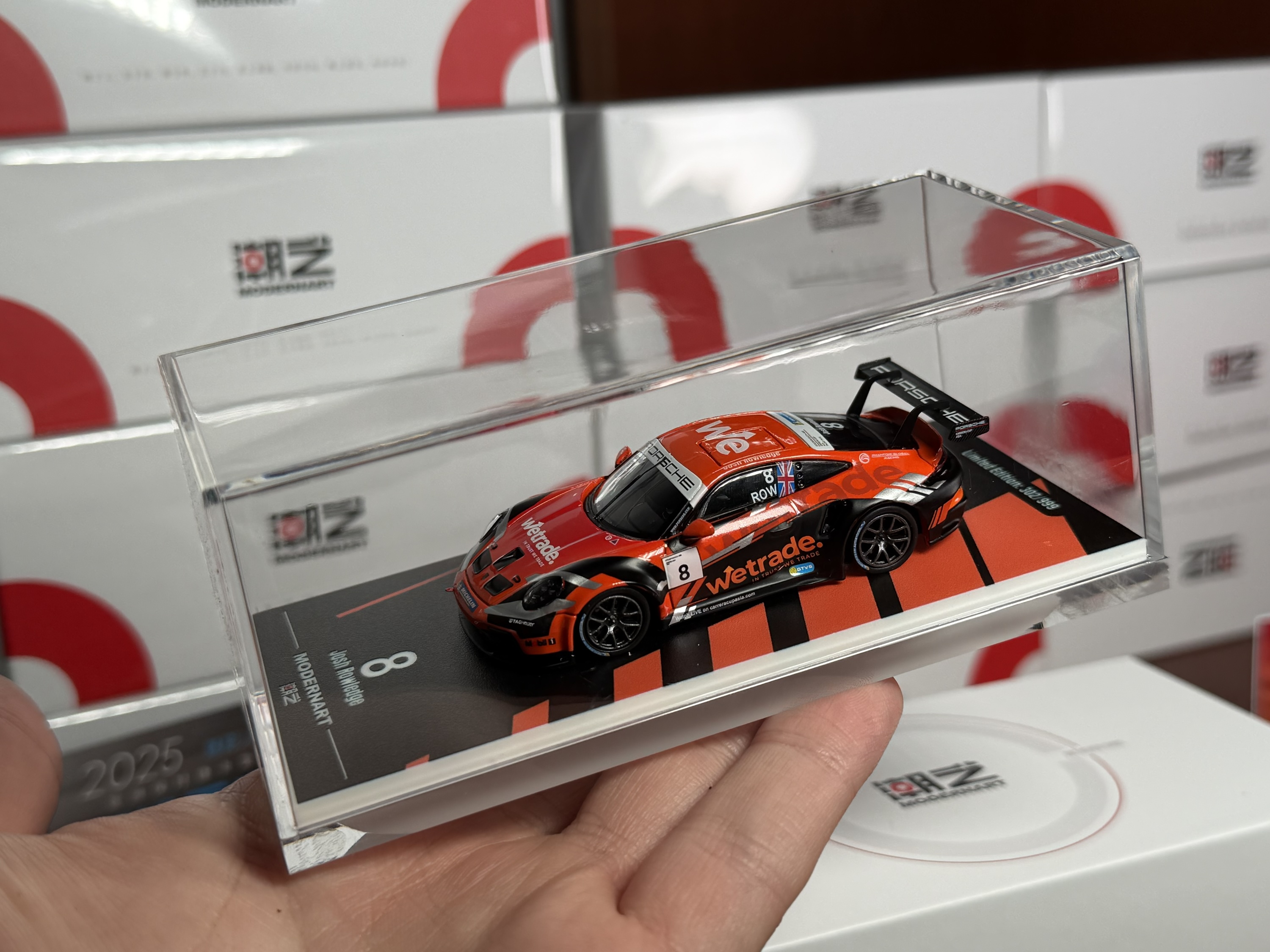 ModernArt 1:64 Porsche GT3 Cup WeTrade