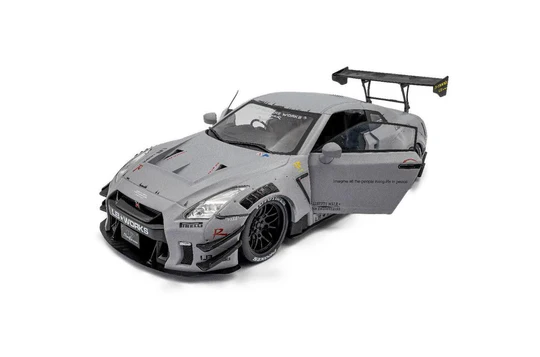 Solido x American Diorama 1:18 Nissan R35 GTR Liberty Walk + Wataru Kato Figurine Street Fighter - Imagen 2