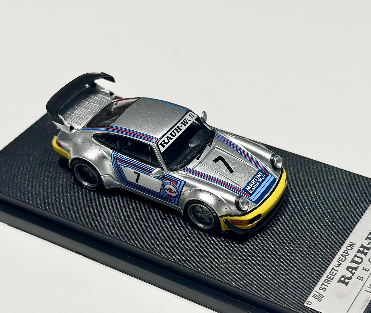 Street Warrior 1:64 Porsche RWB 964 Martini - Imagen 7