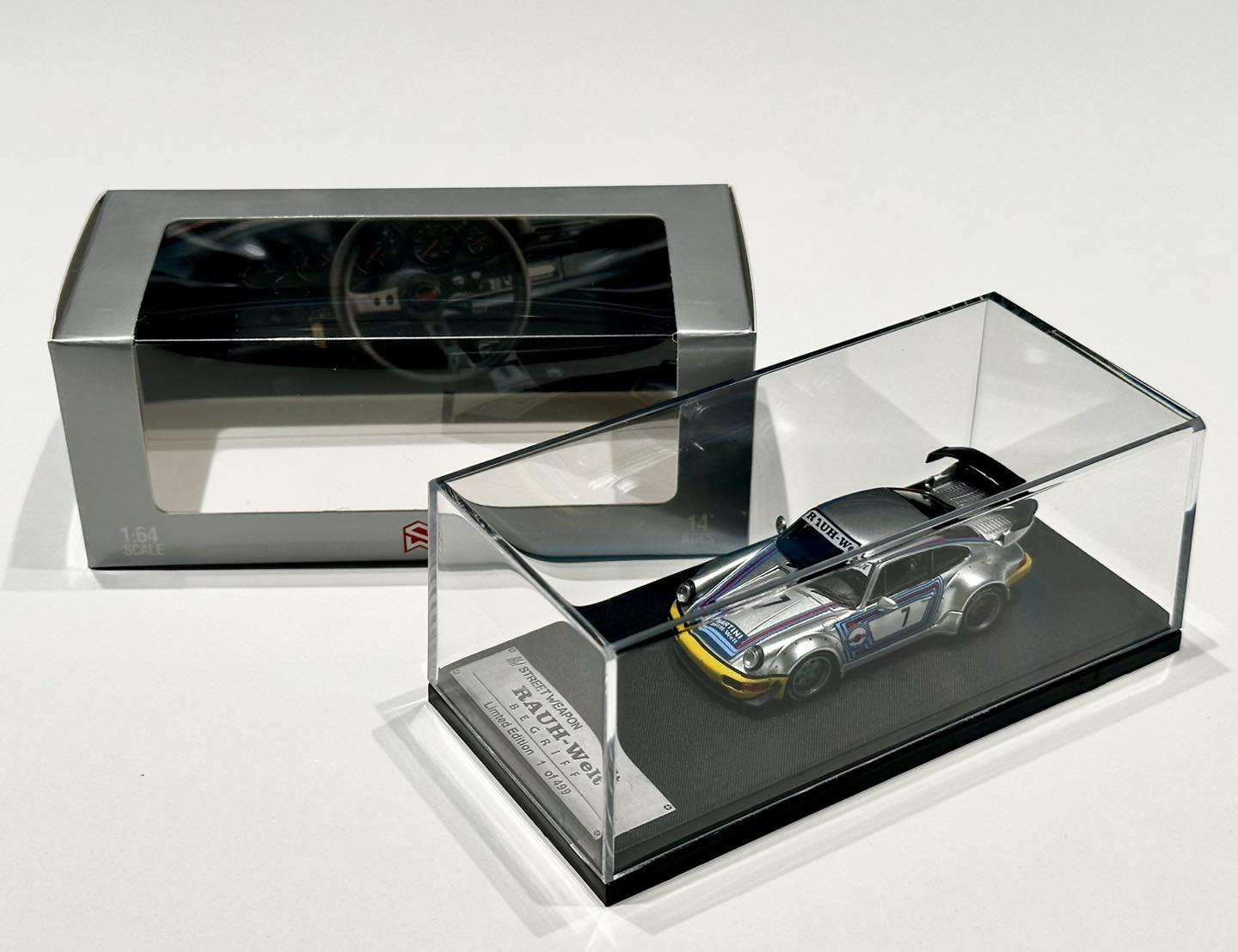 Street Warrior 1:64 Porsche RWB 964 Martini - Imagen 5