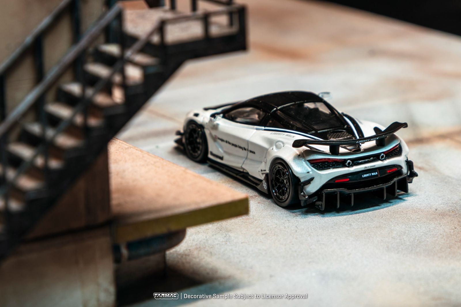 *PREORDEN* Tarmac 1:64 Mclaren LB-WORKS 720S Blanco - Imagen 4