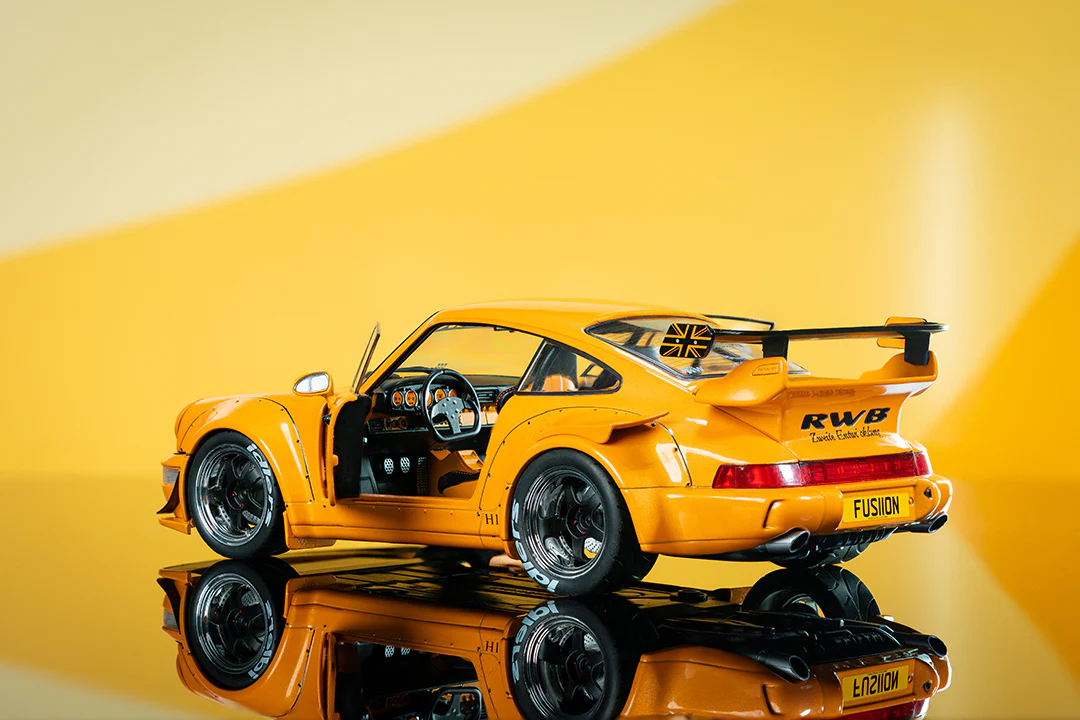 Jada 1:18 Porsche RWB Hibiki – Naranja - Imagen 9