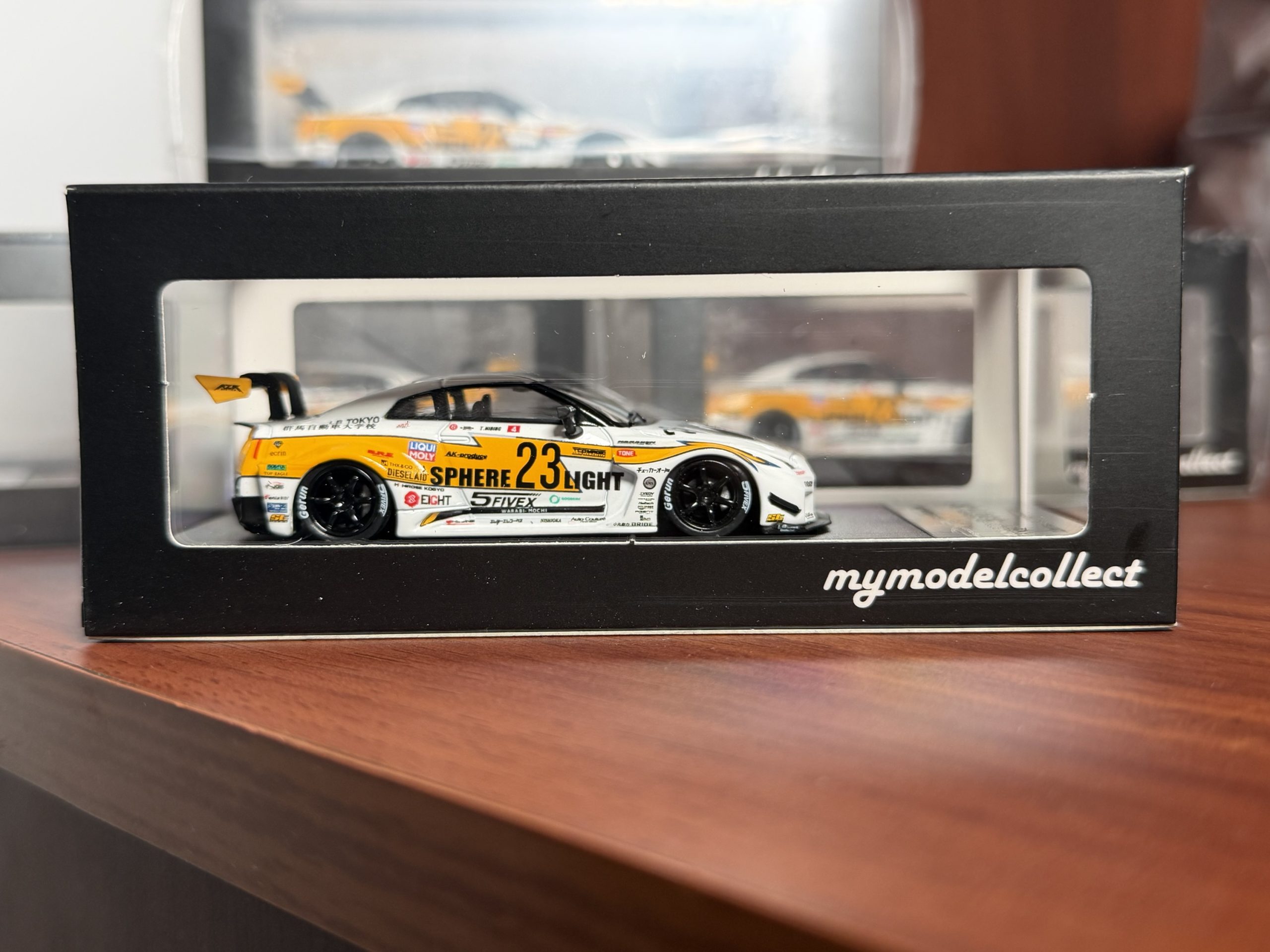 MyModelCollect 1:64 Nissan GT-R R35 LBWK Sphere Light - Imagen 4