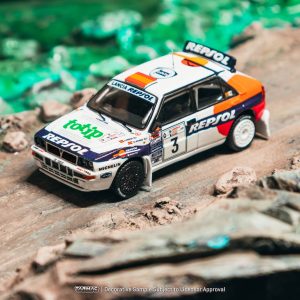 *PREORDEN* Tarmac 1:64 Lancia Delta HF Integrale Acropolis Rally 1993 Carlos Sainz / Luis Moya