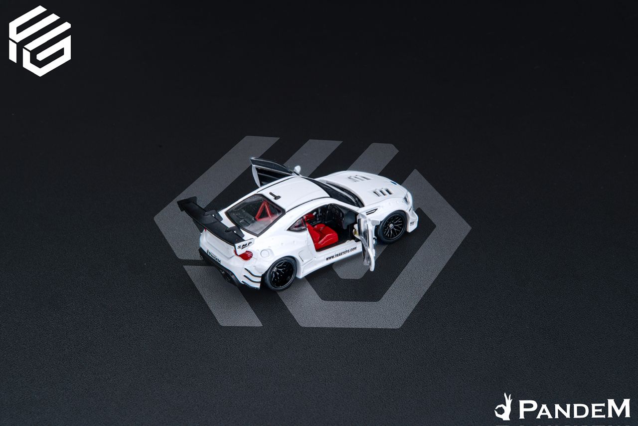 *PREORDEN* FG 1/64 Subaru Pandem BRZ Blanco con puertas móviles - Imagen 4