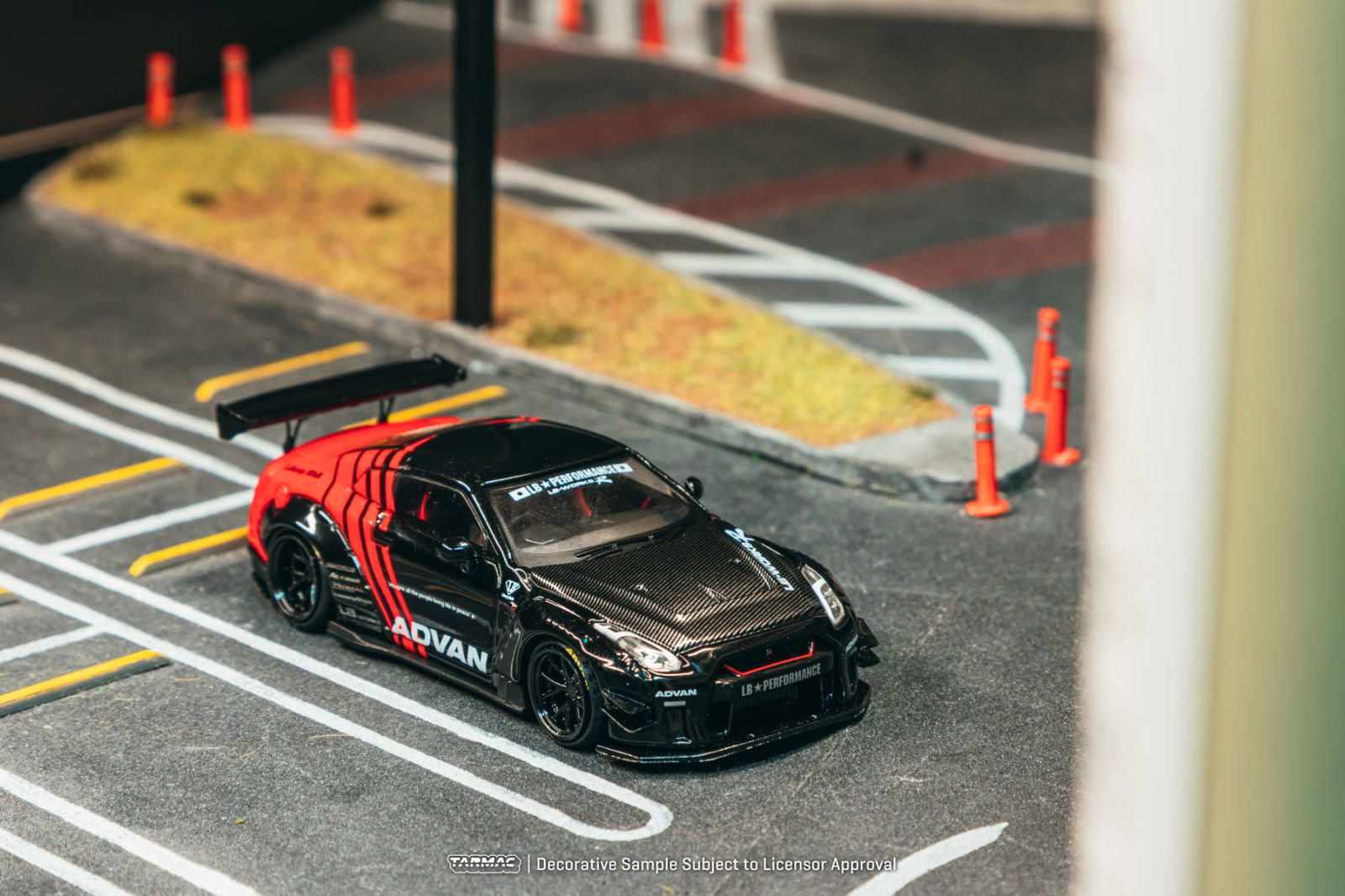 *PREORDEN* Tarmac 1:64 LBWK Nissan GT-R Type 2 Advan - Imagen 4