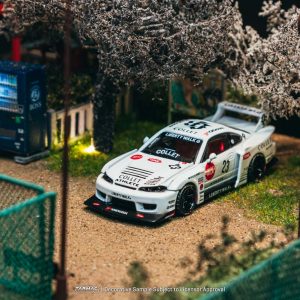 *PREORDEN* Tarmac 1:64 LBWK Super Silhouette Nissan SILVIA (S15) Drift 2025