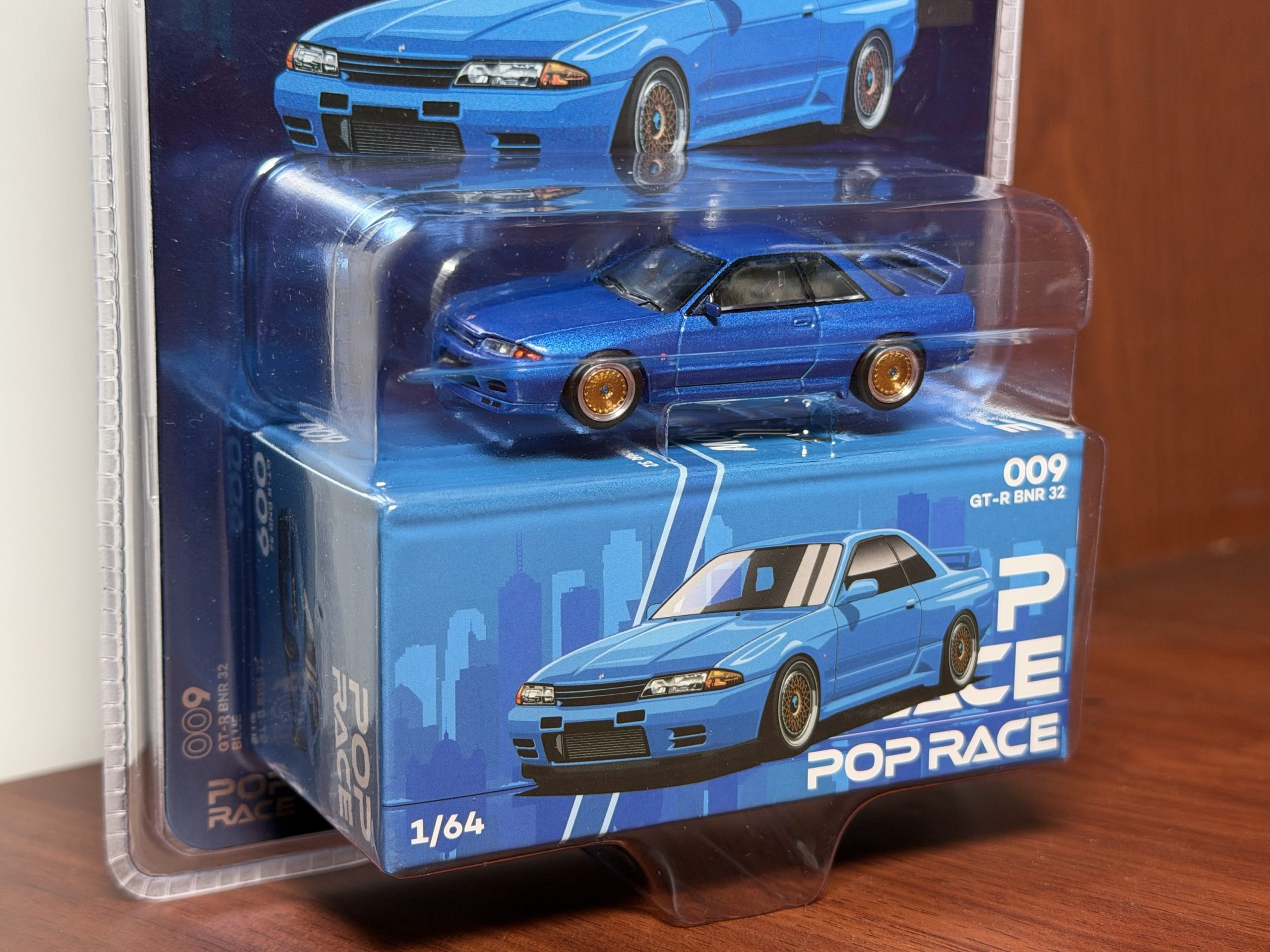 Poprace 1:64 Nissan Skyline R32 Bayside Azul Enigma - Imagen 2