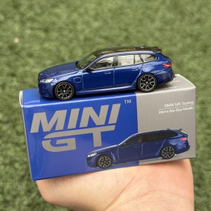 Mini GT 1:64 BMW M5 Touring (G99) – Marina Bay Blue Metallic