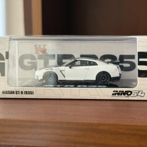 INNO64 1/64 NISSAN GT-R (R35) NISMO White