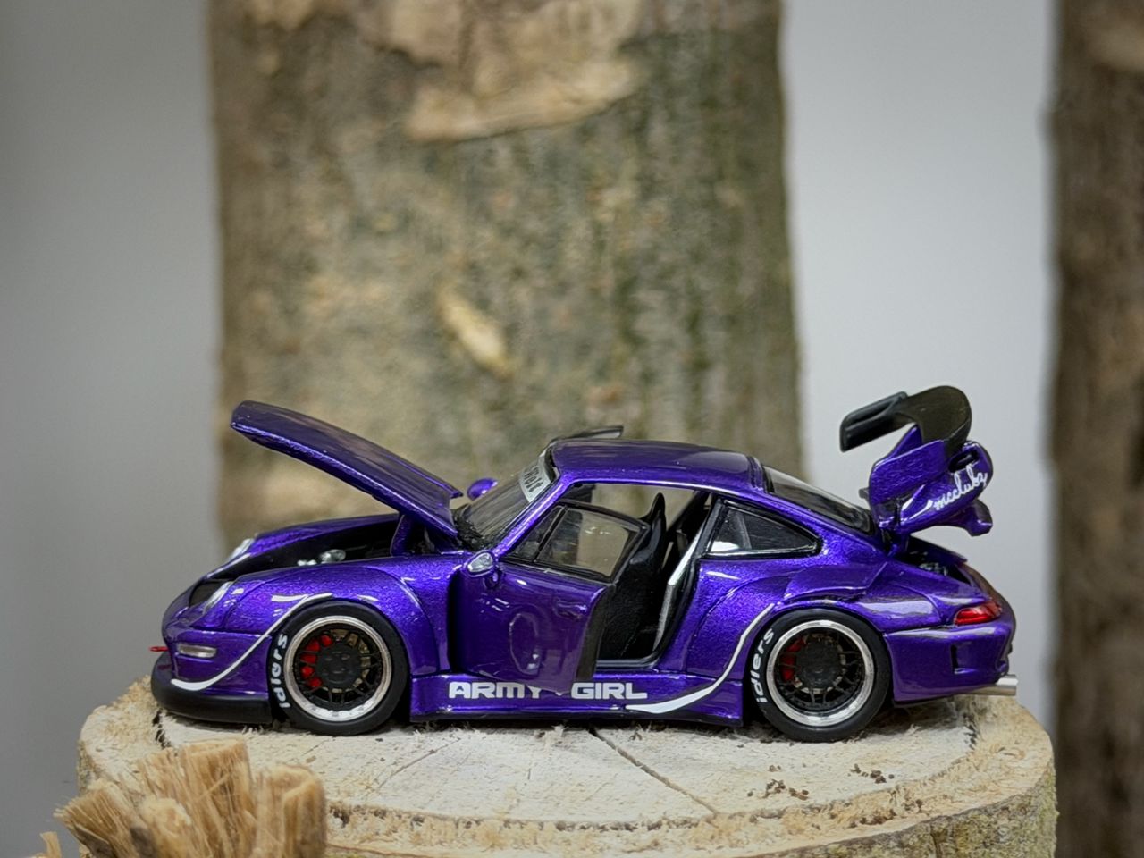 *PREORDEN* PGM 1:64 Porsche RWB 993 "Army Girl" - Imagen 6