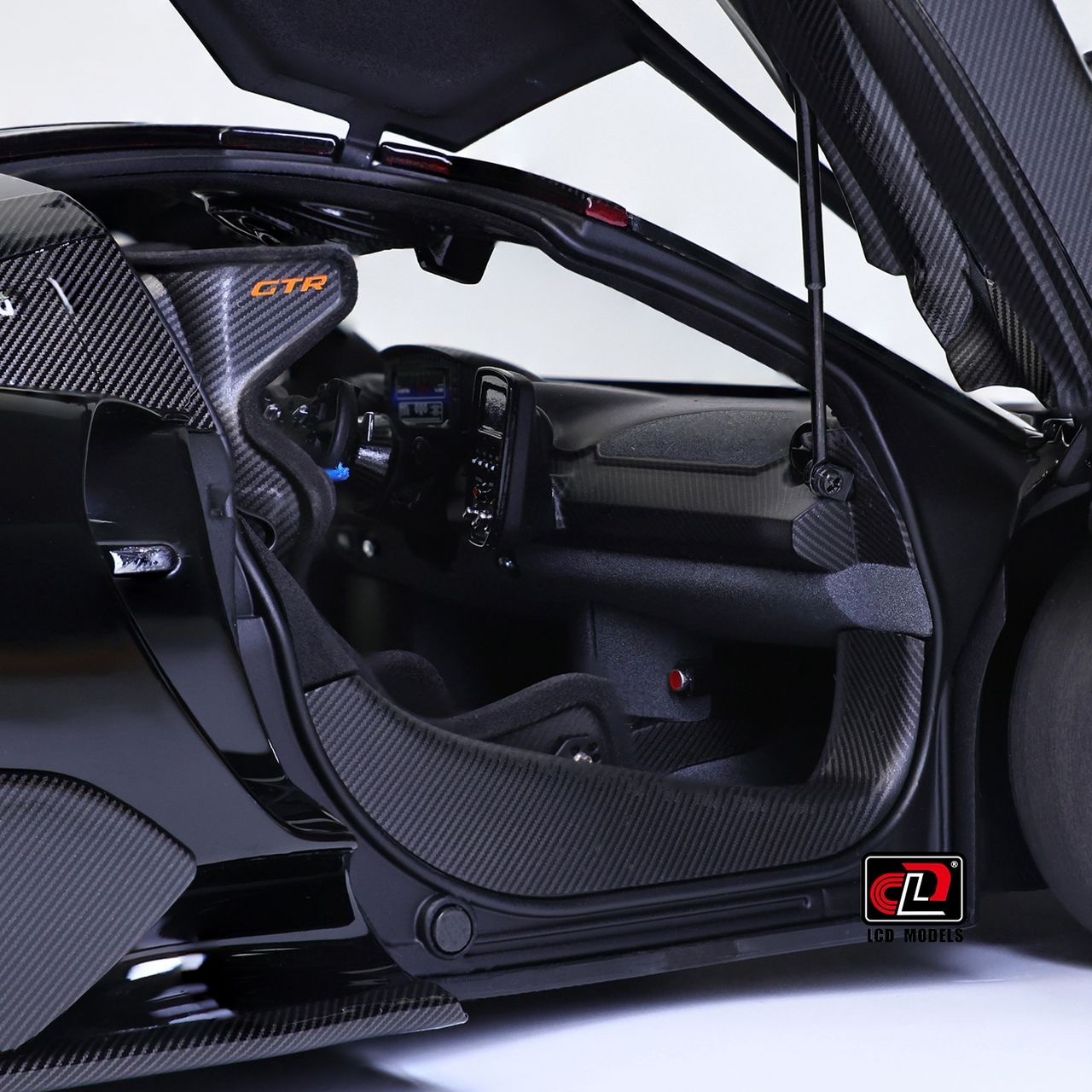 *PREORDEN* 1:18 McLaren Senna GTR Negro - Imagen 8
