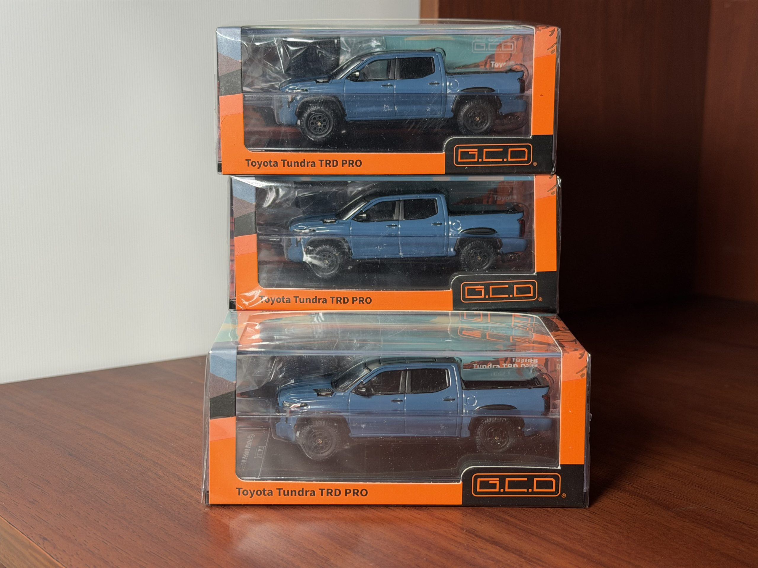 GCD 1:64 Toyota Tundra Azul - Imagen 4