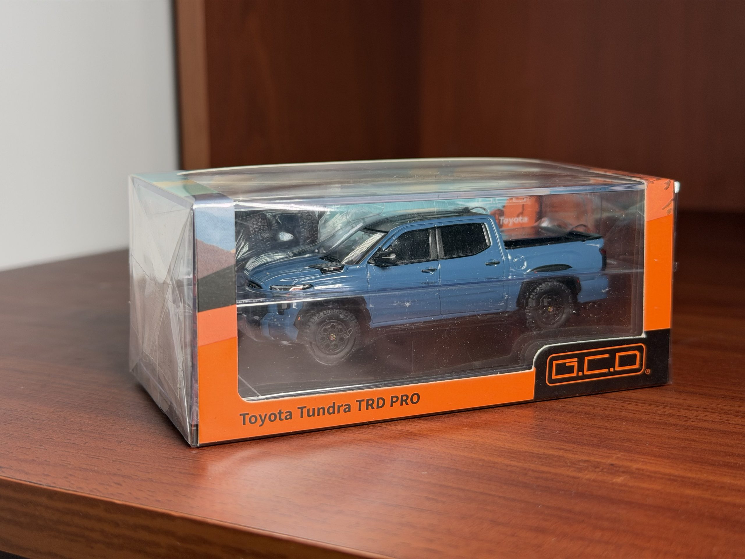GCD 1:64 Toyota Tundra Azul - Imagen 5