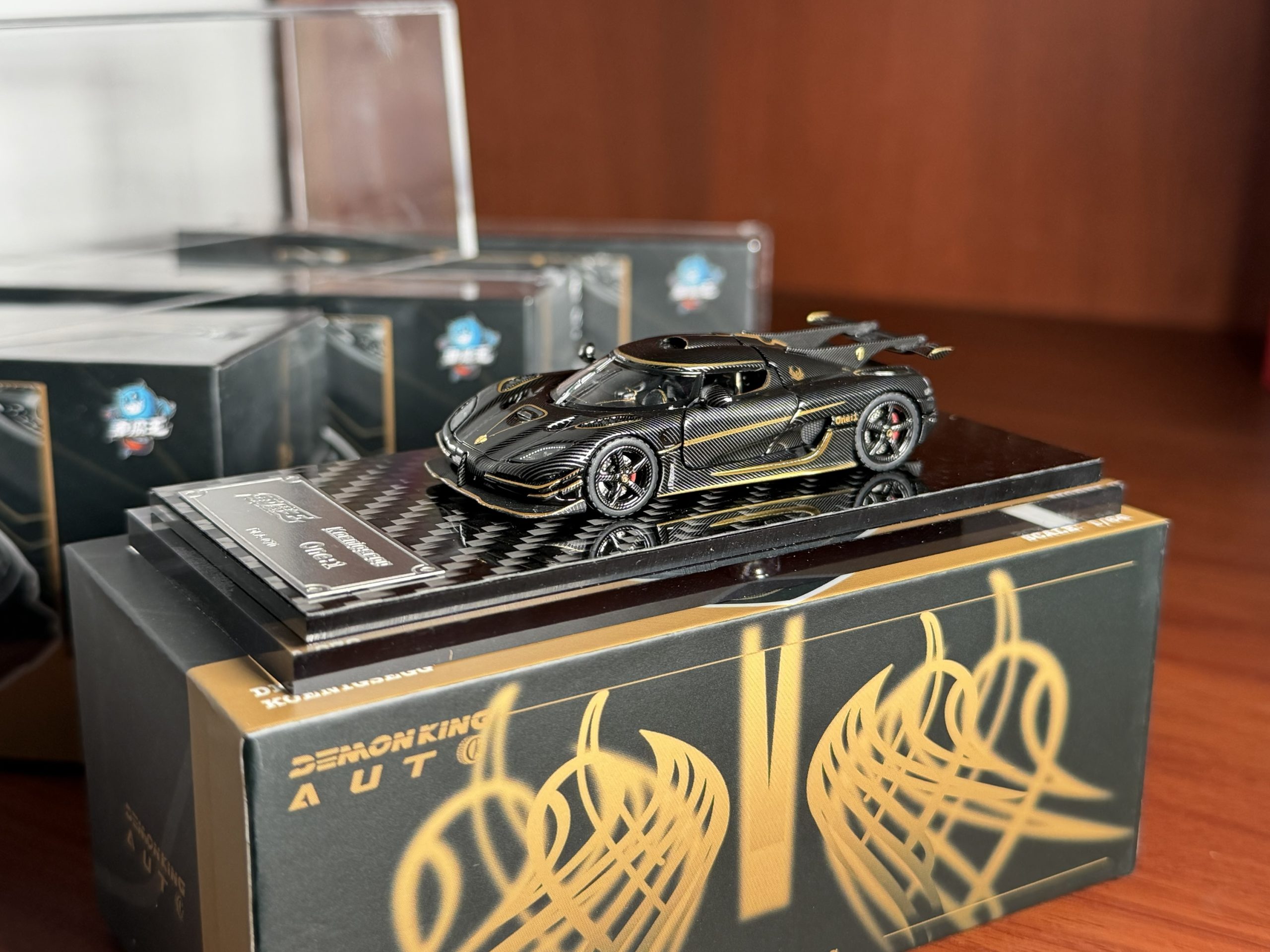 Demon King Auto 1:64 Koenigsegg One:1 Phoenix - Imagen 10