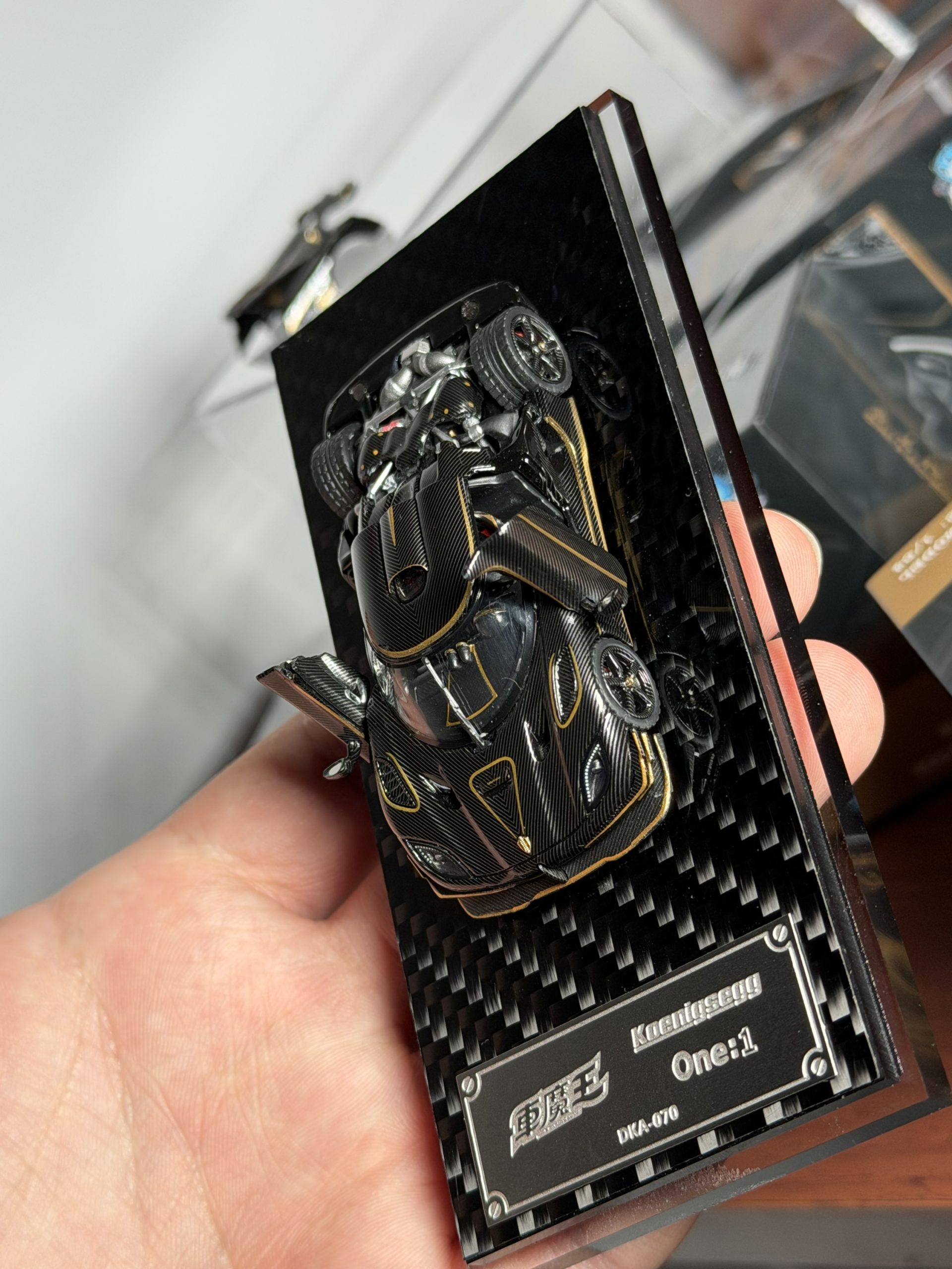Demon King Auto 1:64 Koenigsegg One:1 Phoenix - Imagen 4