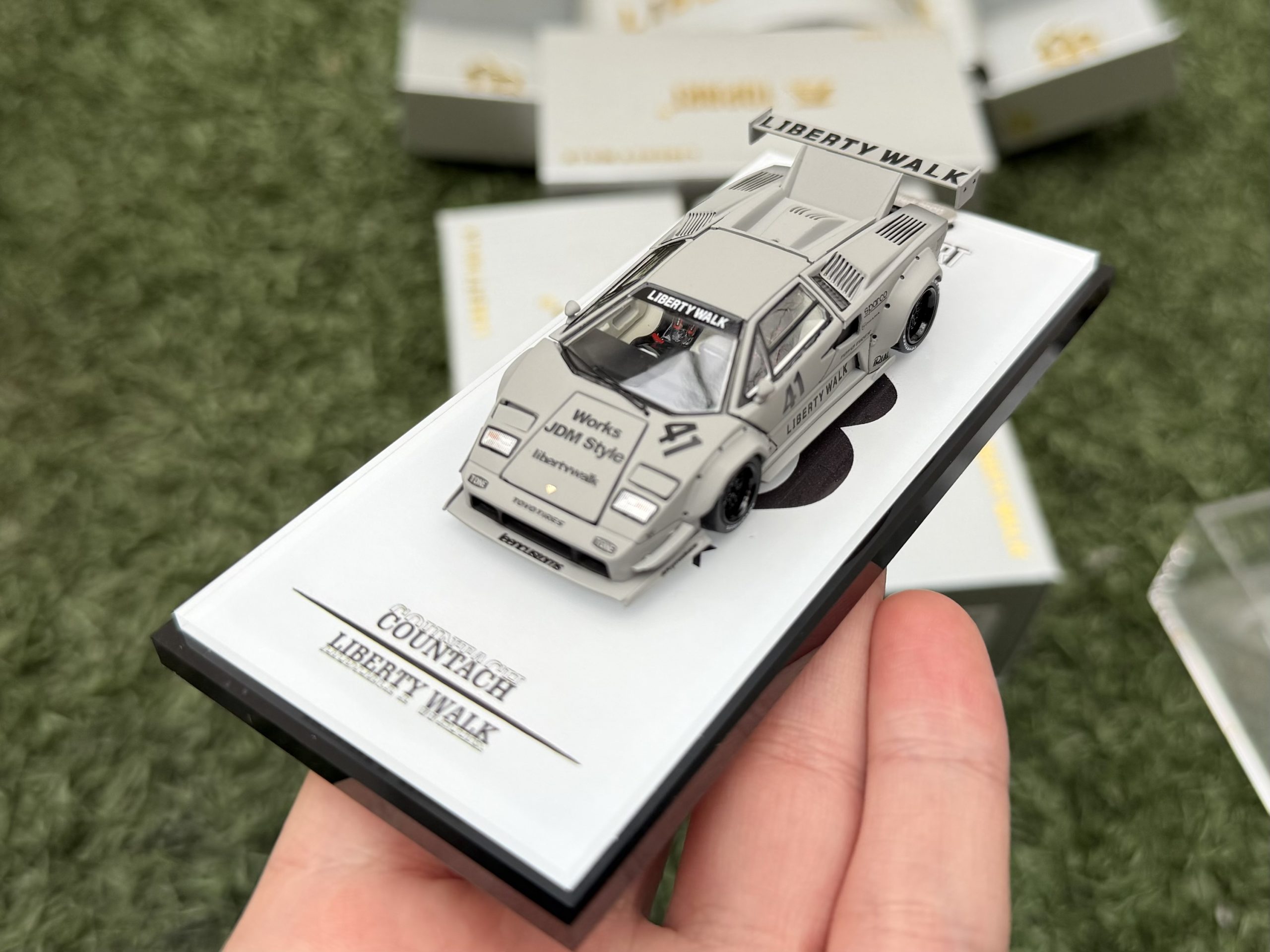 Top Art 1:64 Lamborghini Countach LBWK Zero Fighter - Imagen 2