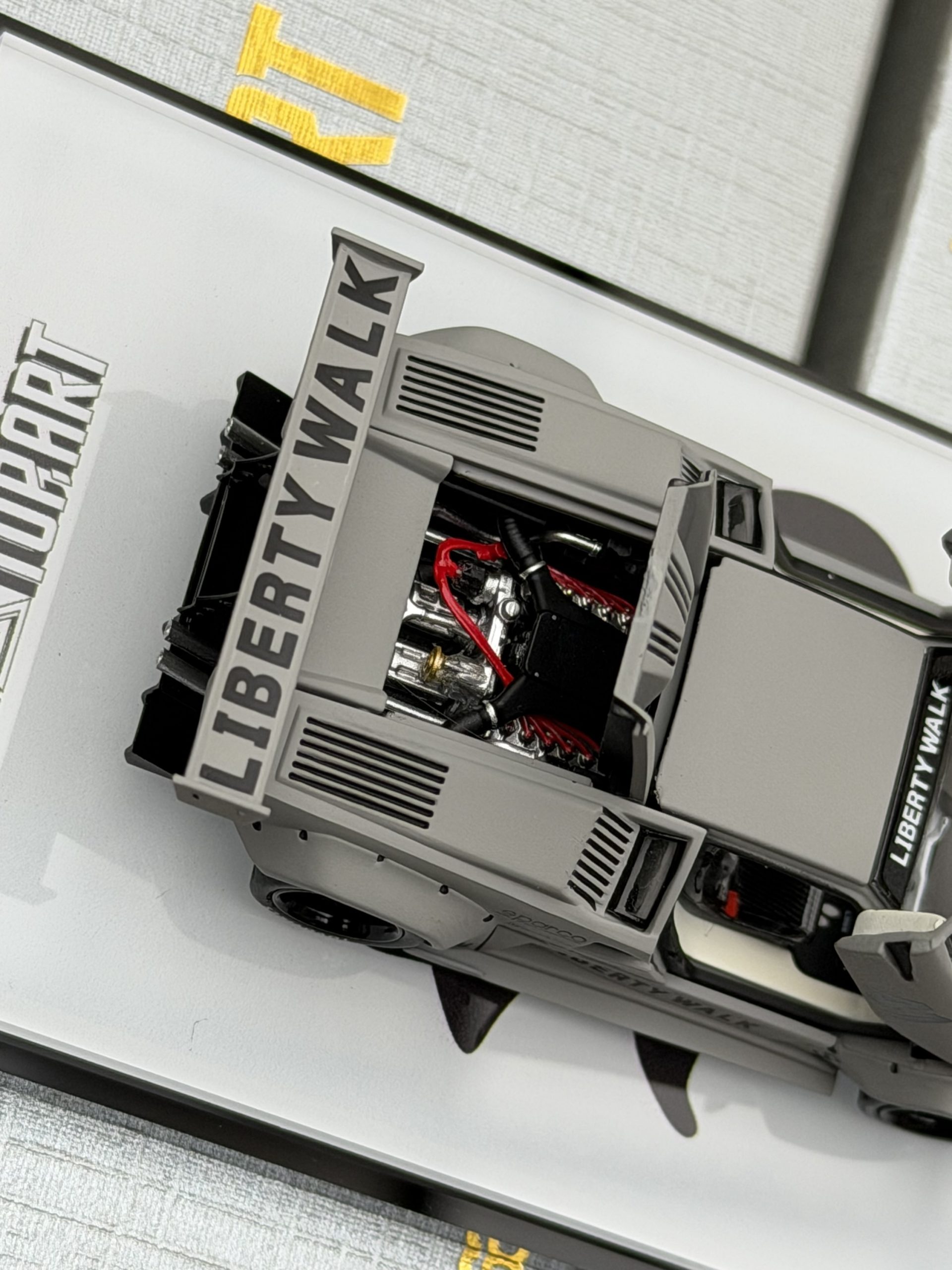Top Art 1:64 Lamborghini Countach LBWK Zero Fighter - Imagen 8