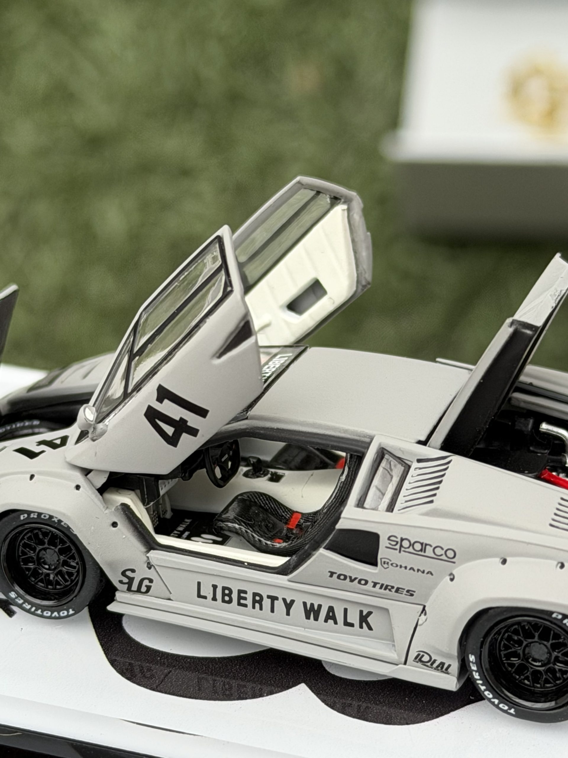 Top Art 1:64 Lamborghini Countach LBWK Zero Fighter - Imagen 11