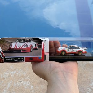 PARA64 1/64 1974 Porsche 911 Carerra RSR 3.0 Aurora Racing LHD