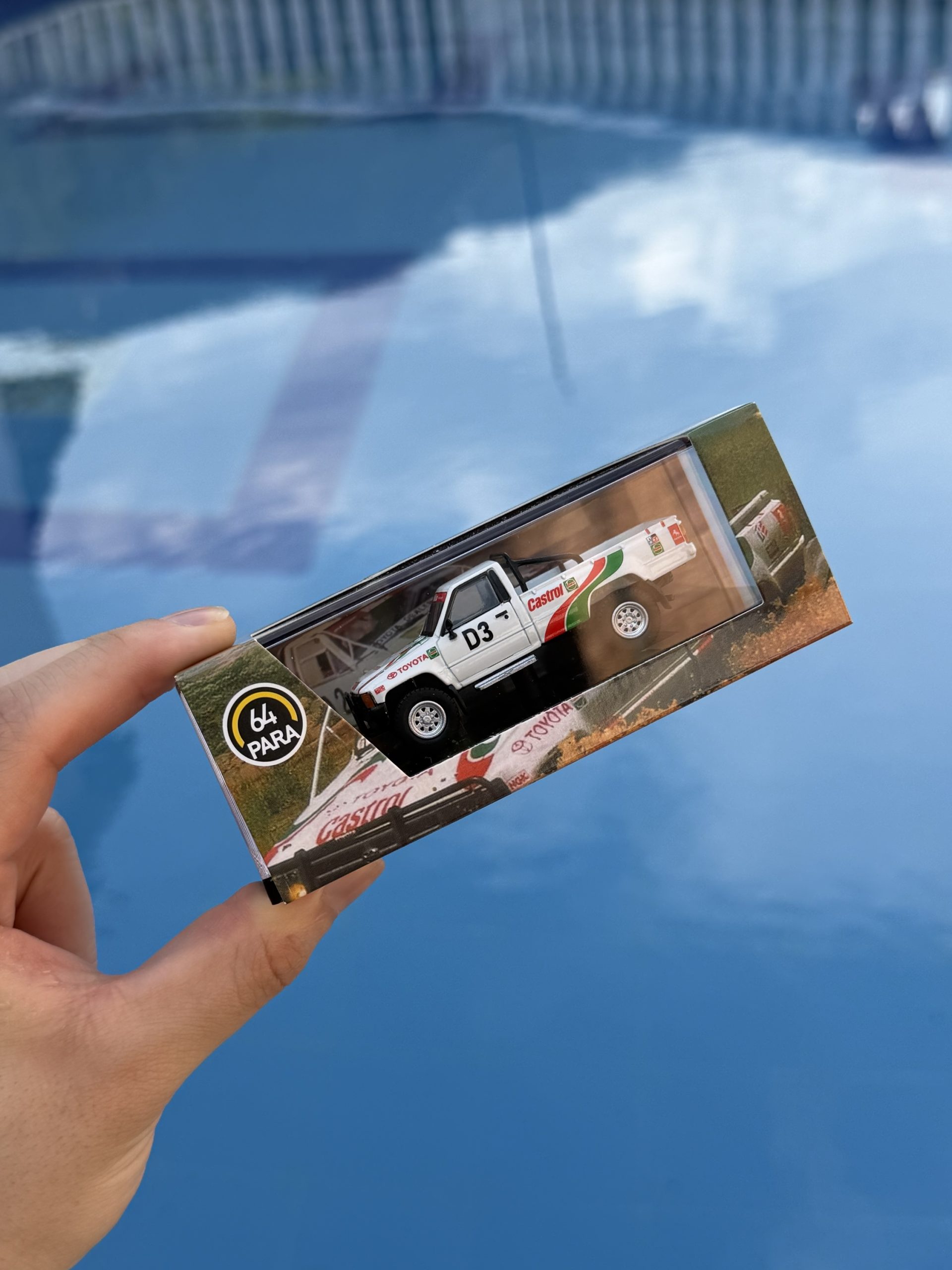 PARA64 1/64 1995 Toyota Hilux Rustenburg 400 Rally RHD - Imagen 2