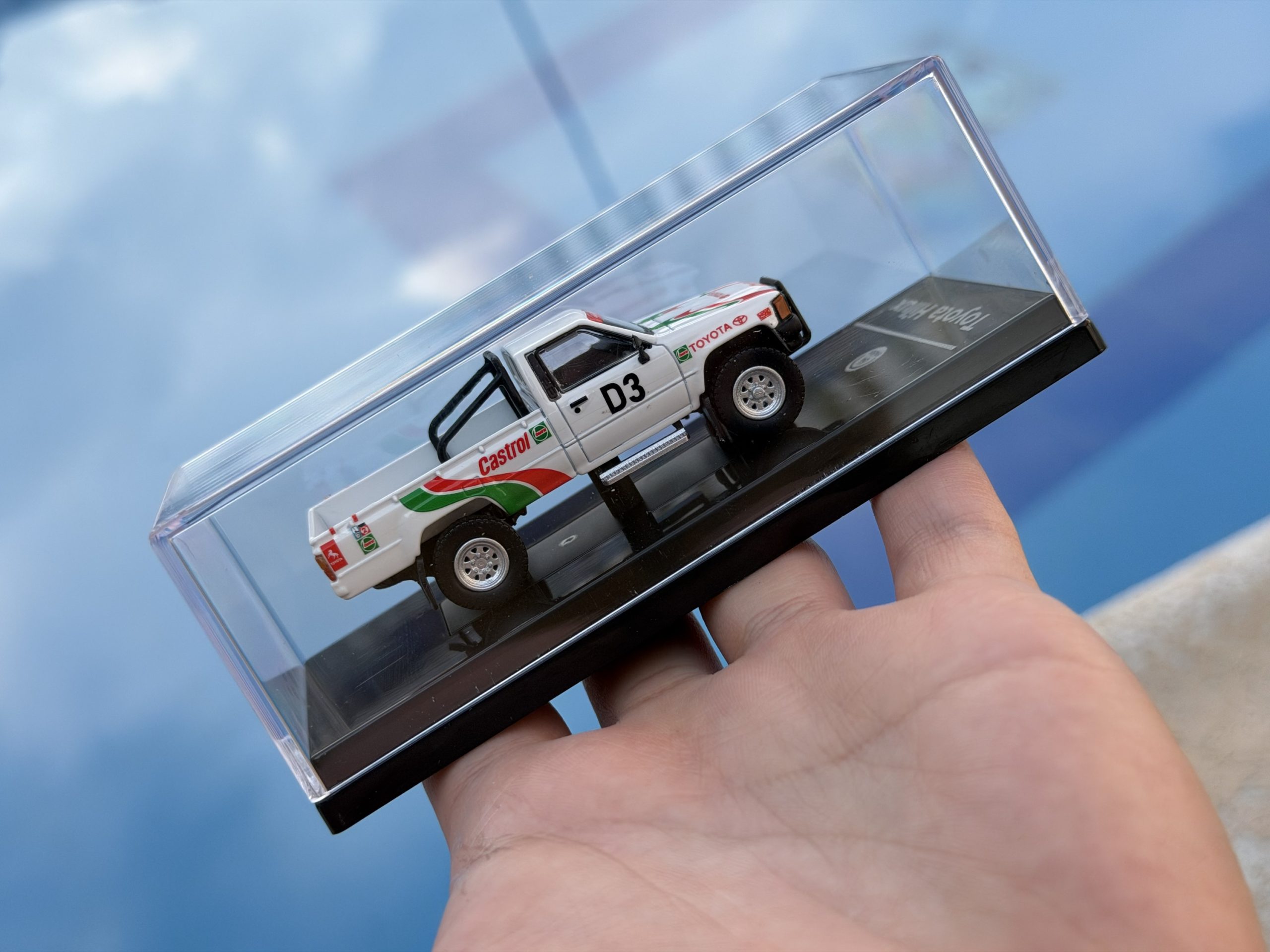 PARA64 1/64 1995 Toyota Hilux Rustenburg 400 Rally RHD - Imagen 6