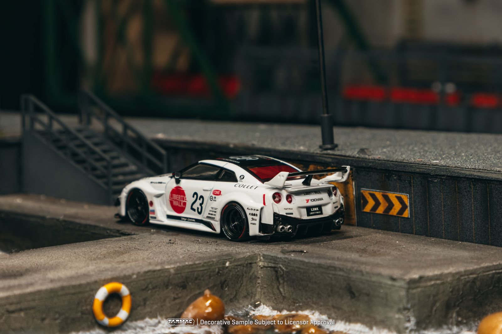 *PREORDEN* Tarmac Works 1:64 Nissan LB-Silhouette WORKS GTR R35 Blanco - Imagen 5