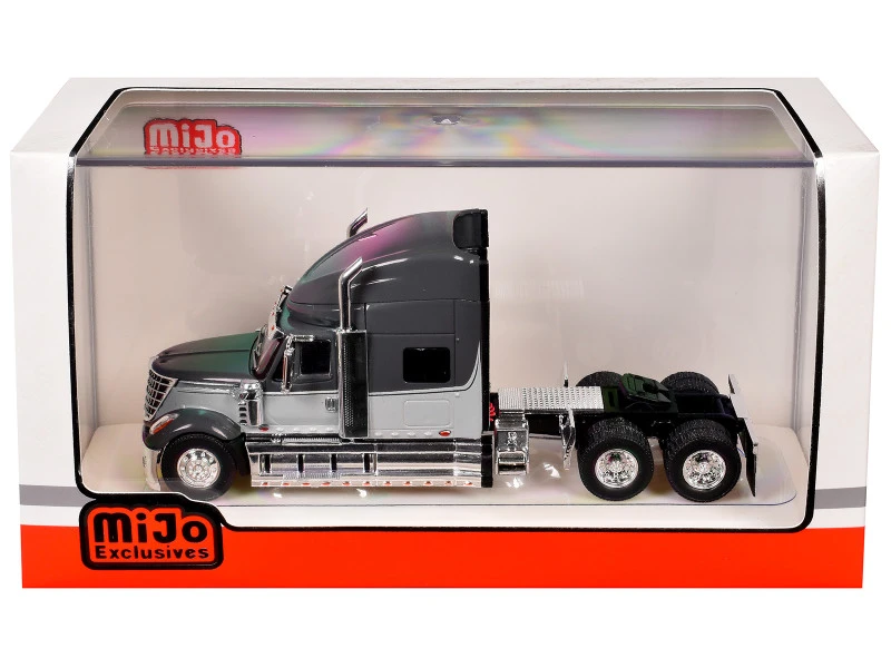 *PREORDEN* IXO Models 1:64 2010 International Lonestar Limited Edition – Grey with Silver Two Tone - Imagen 3