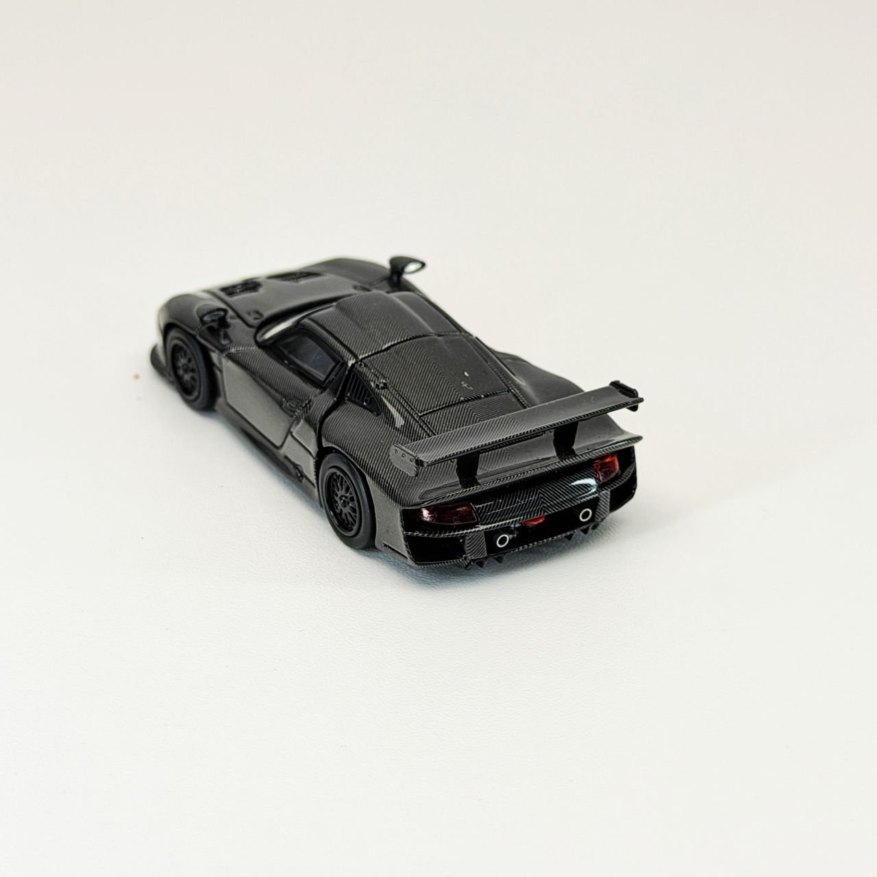 *PREORDEN* Transcend model 1:64 Porsche 911 GT1 24h LeMans 1997 acabado Fibra de Carbono - Imagen 7