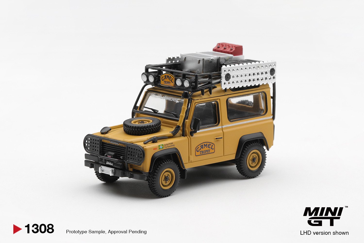 *PREORDEN* Mini GT 1:64 Land Rover Defender 90 1985 Camel Trophy Borneo Team Brazil 1985
