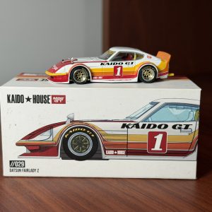 Kaido House1:64 Datsun KAIDO Fairlady Z Kaido GT V1 Red 029 (Empaque Abierto) con defecto)