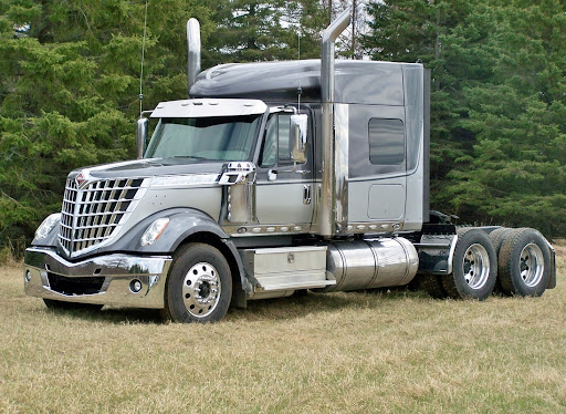 *PREORDEN* IXO Models 1:64 2010 International Lonestar Limited Edition – Grey with Silver Two Tone - Imagen 5