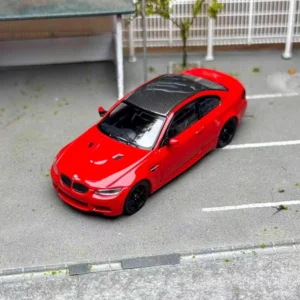 Fine model 1:64 BMW M3 Coupe E92 Rojo